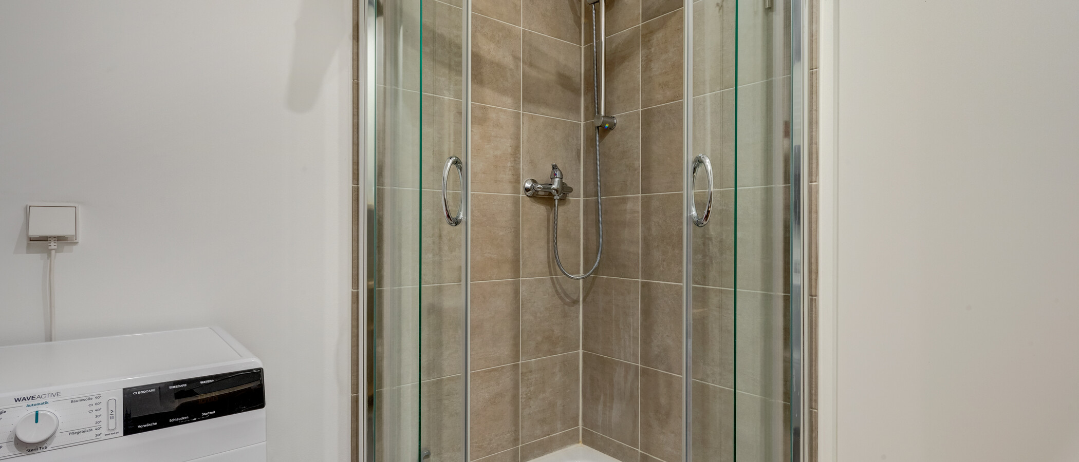 Gartenwohnung München Forstenried 01 Badezimmer 12709