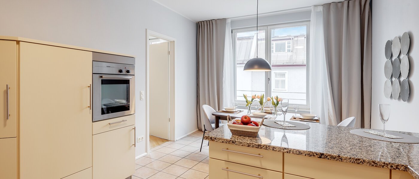 Wohnung München Maxvorstadt - Westen 05 Küche 12753