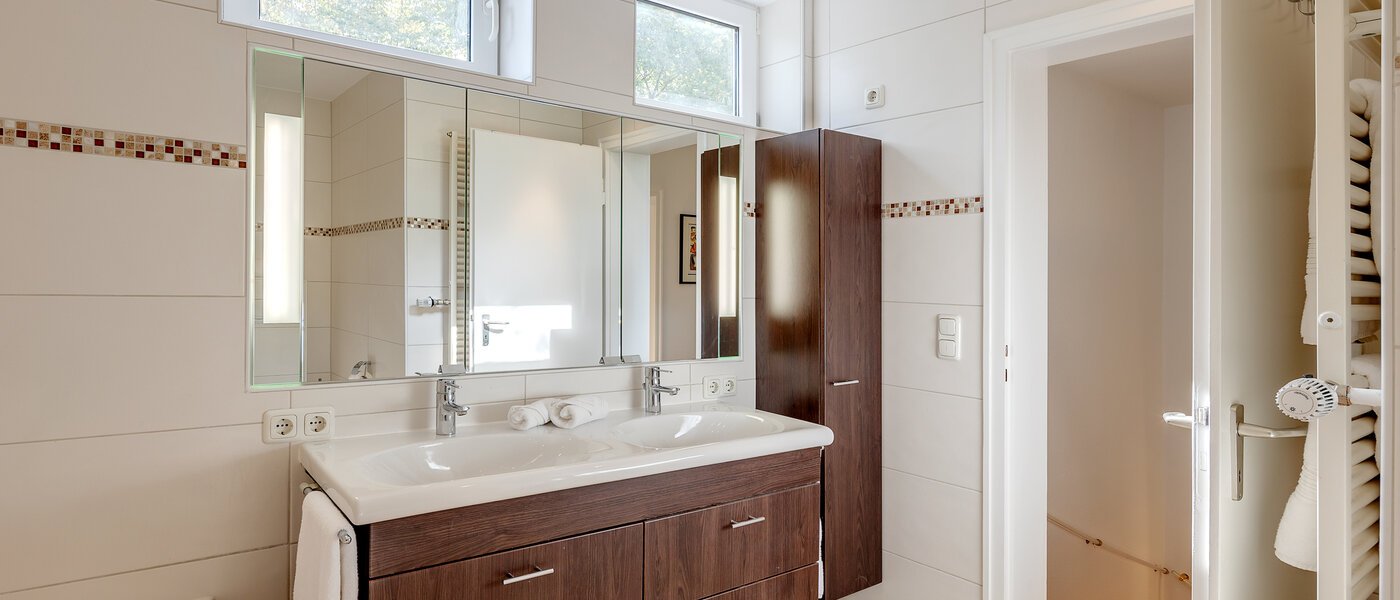 Haus München Lerchenau 03 Badezimmer 12756