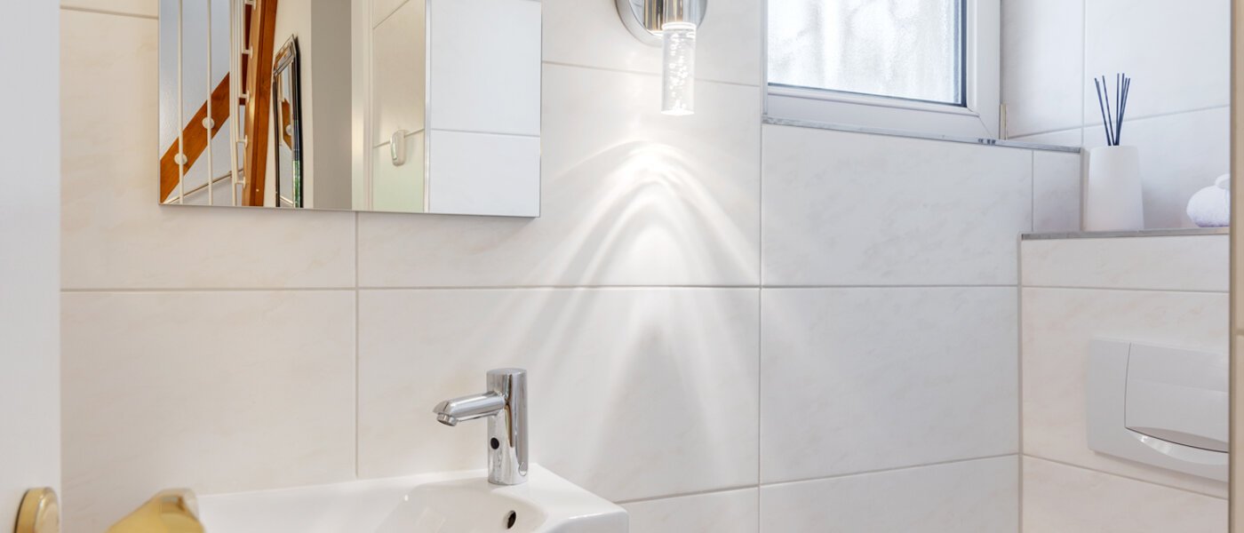 Haus München Lerchenau 01 Gäste-WC 12756