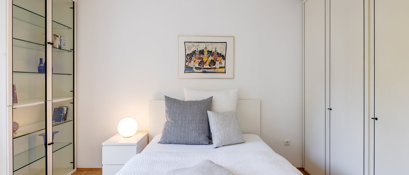 Haus München Lerchenau 04 2. Schlafzimmer	 12756