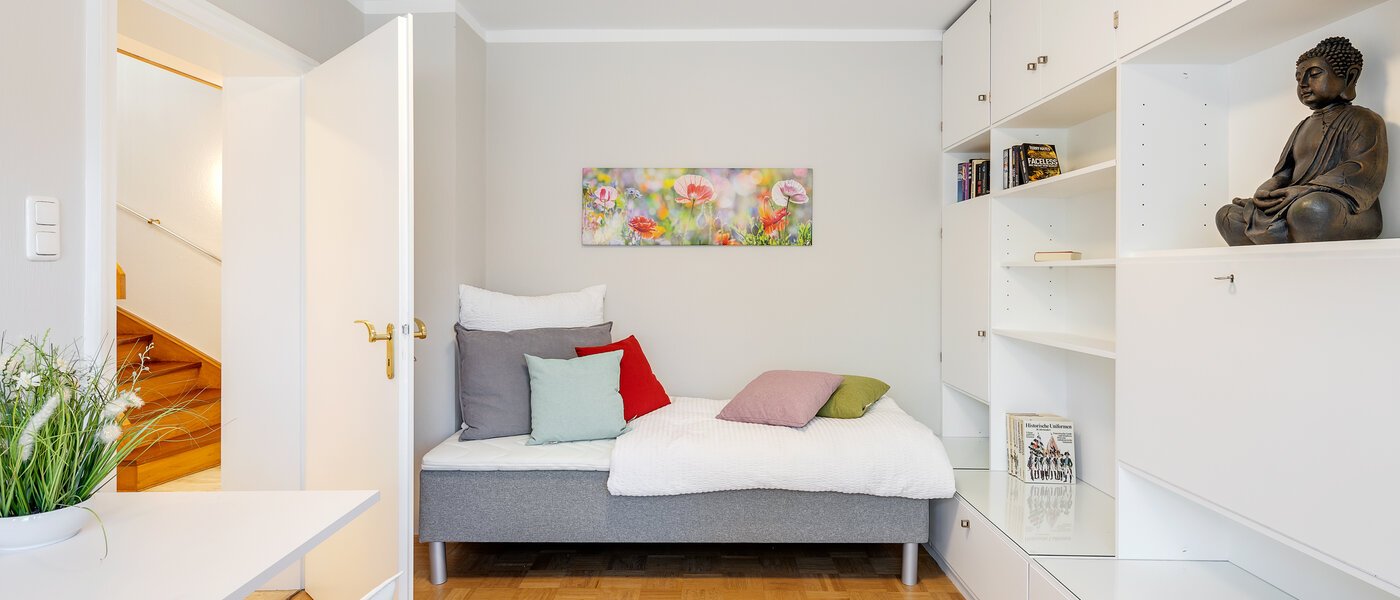 Haus München Lerchenau 03 Arbeits-/Gästezimmer 12756