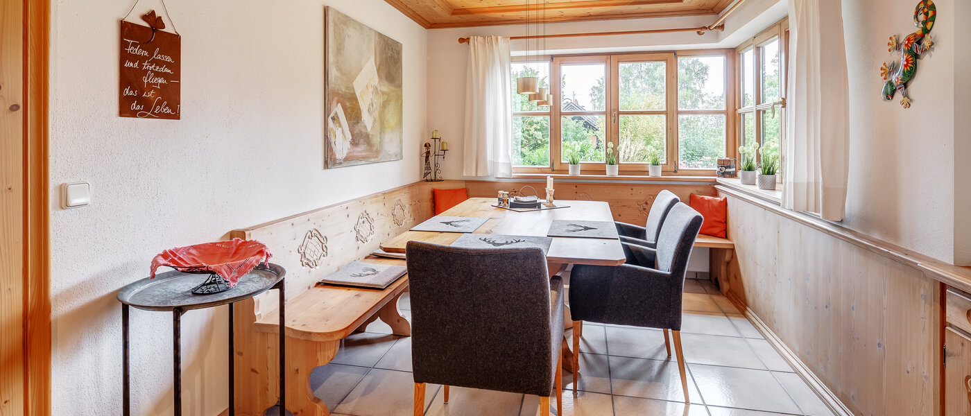 Gartenwohnung Schliersee Neuhaus 01 Essbereich 12758