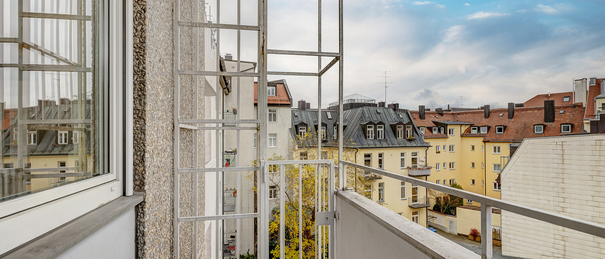 Apartment München Maxvorstadt - Universitätsviertel 01 Balkon 12795