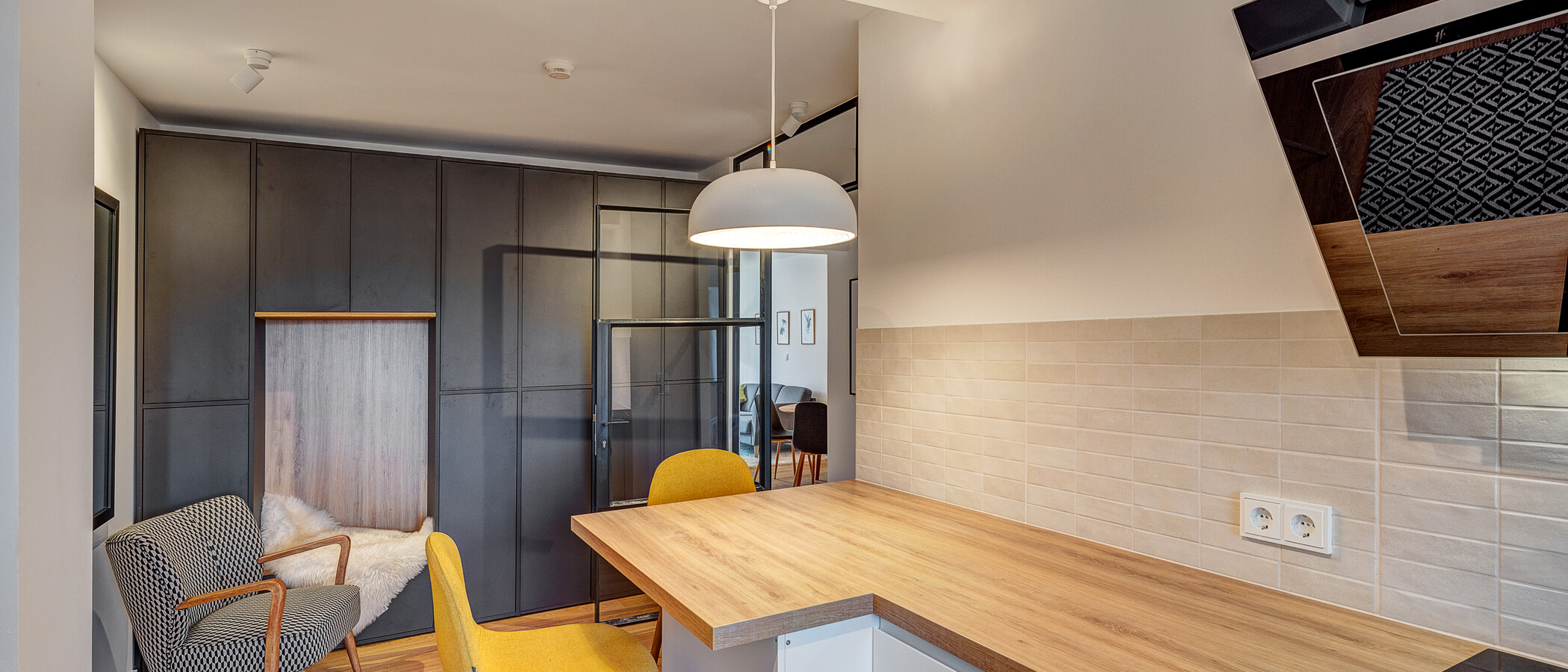 Dachgeschosswohnung München Thalkirchen 04 Küche 12801