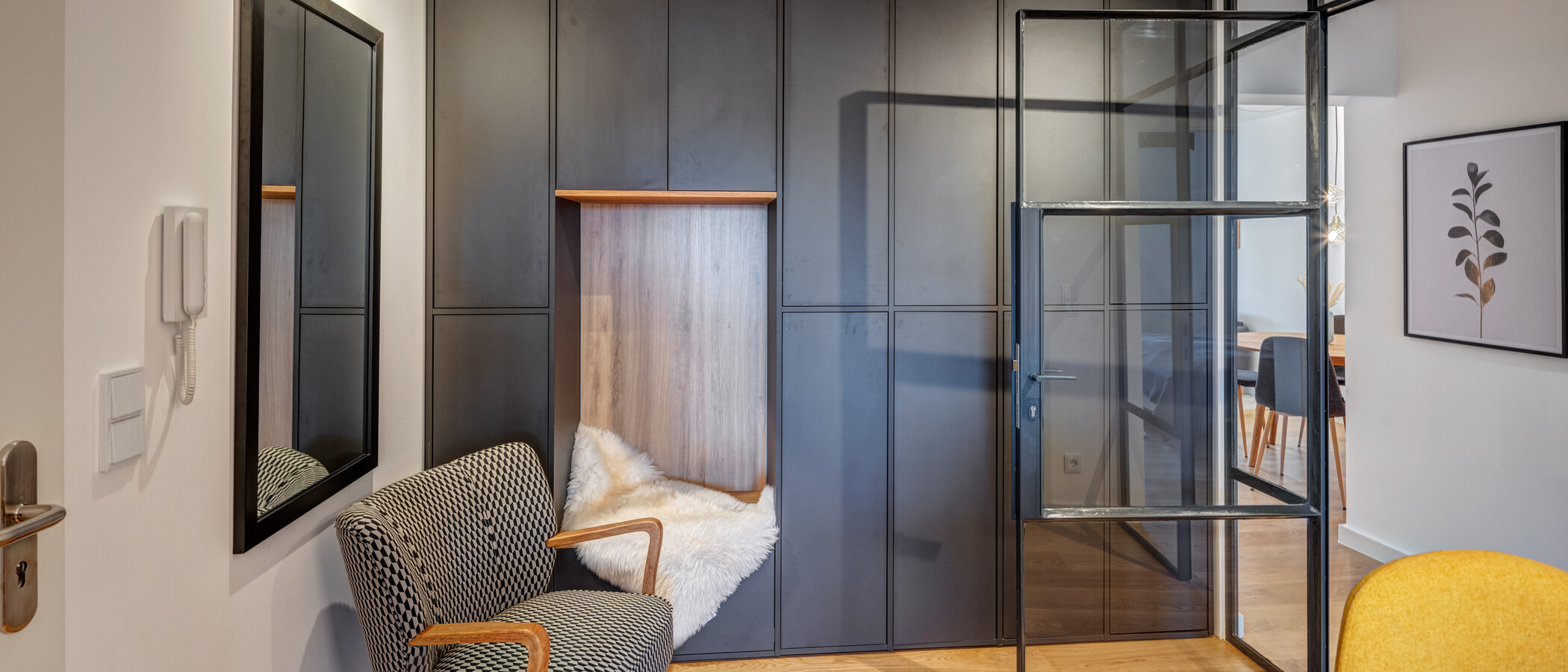 Dachgeschosswohnung München Thalkirchen 01 Flur/Gang 12801