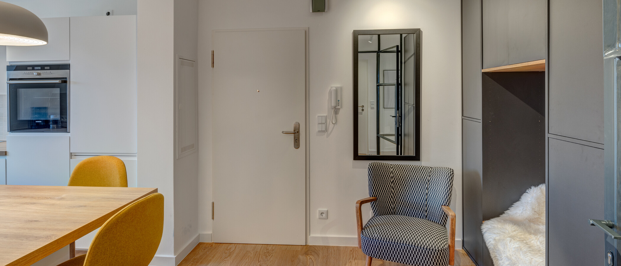 Dachgeschosswohnung München Thalkirchen 02 Flur/Gang 12801