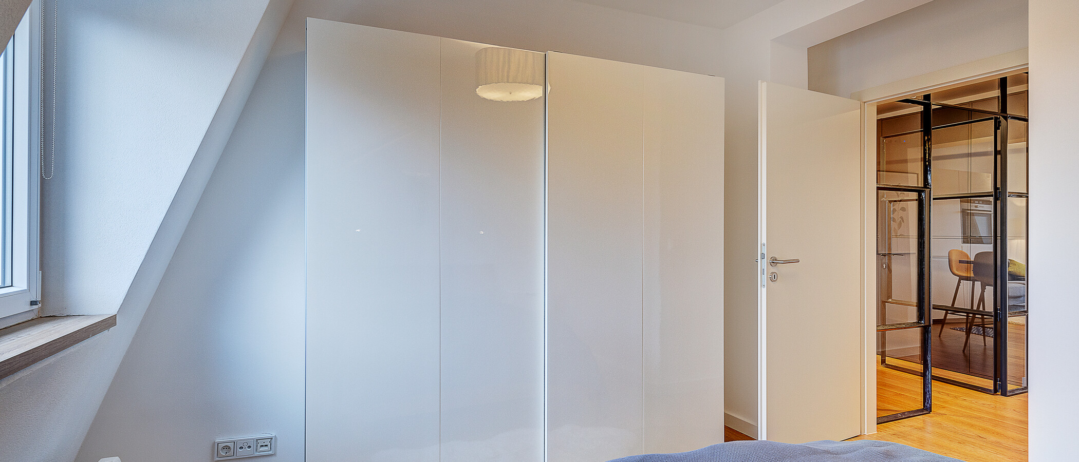 Dachgeschosswohnung München Thalkirchen 03 Schlafzimmer 12801