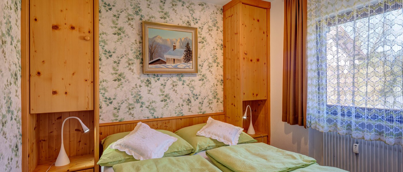 Wohnung Walchensee 01 Schlafzimmer 12810
