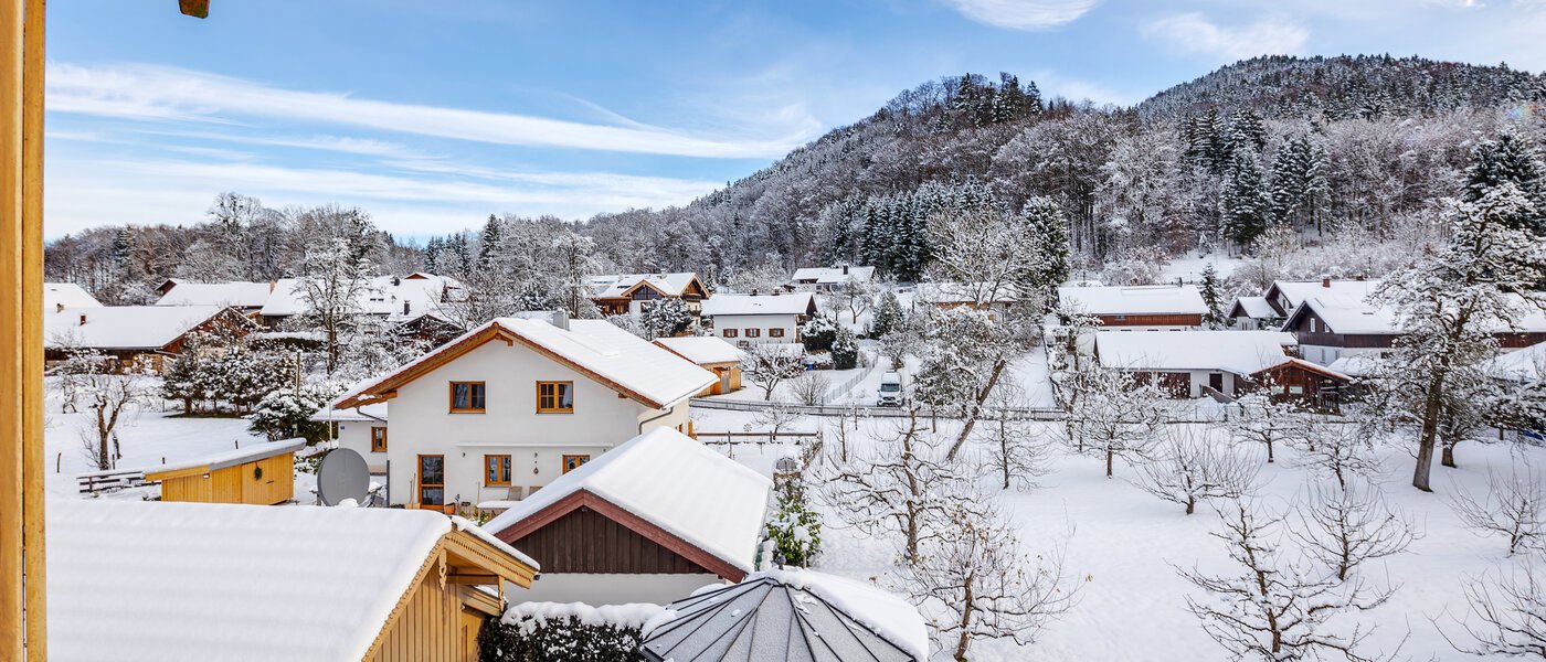 Dachgeschosswohnung Bad Heilbrunn 01 Aussicht 12824