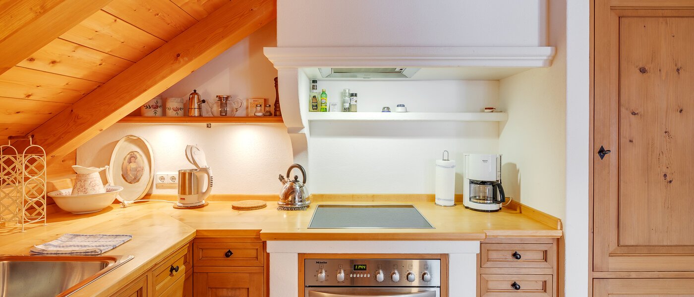 Dachgeschosswohnung Bad Heilbrunn 02 Küche 12826