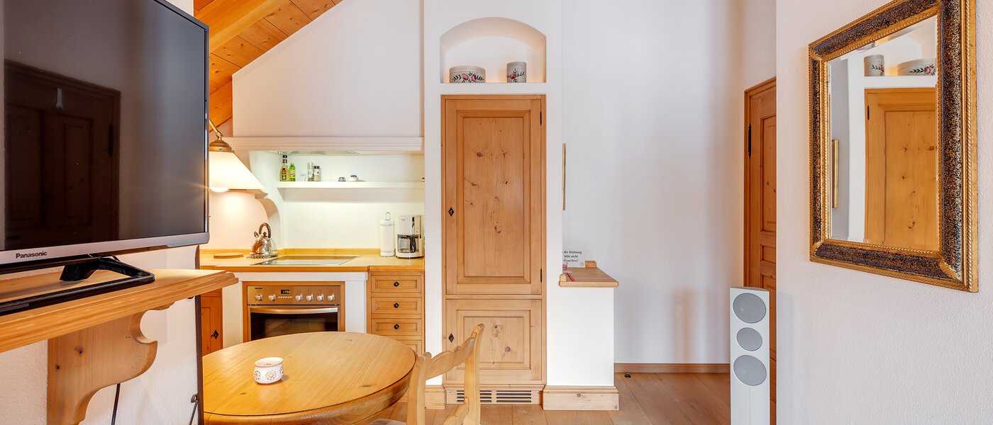 Dachgeschosswohnung Bad Heilbrunn 03 Küche 12826