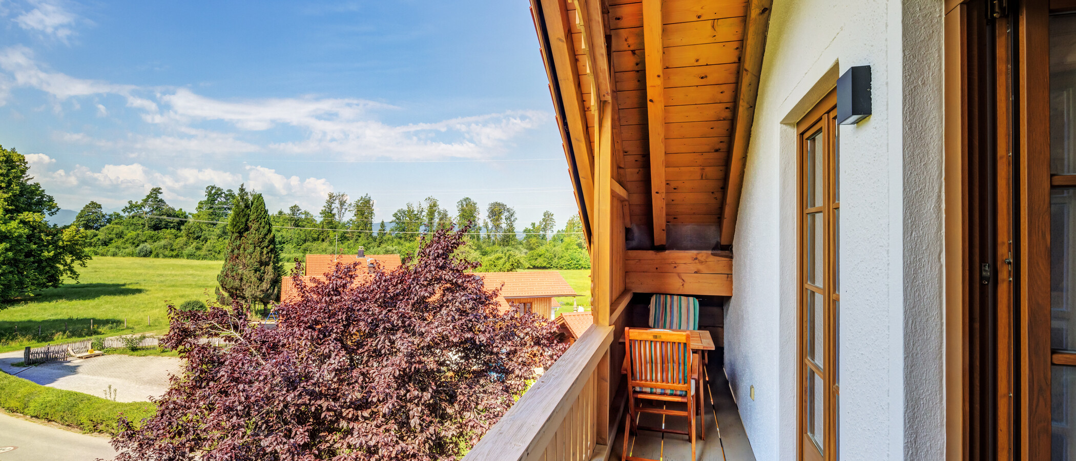 Dachgeschosswohnung Bad Heilbrunn 02 Balkon 12826
