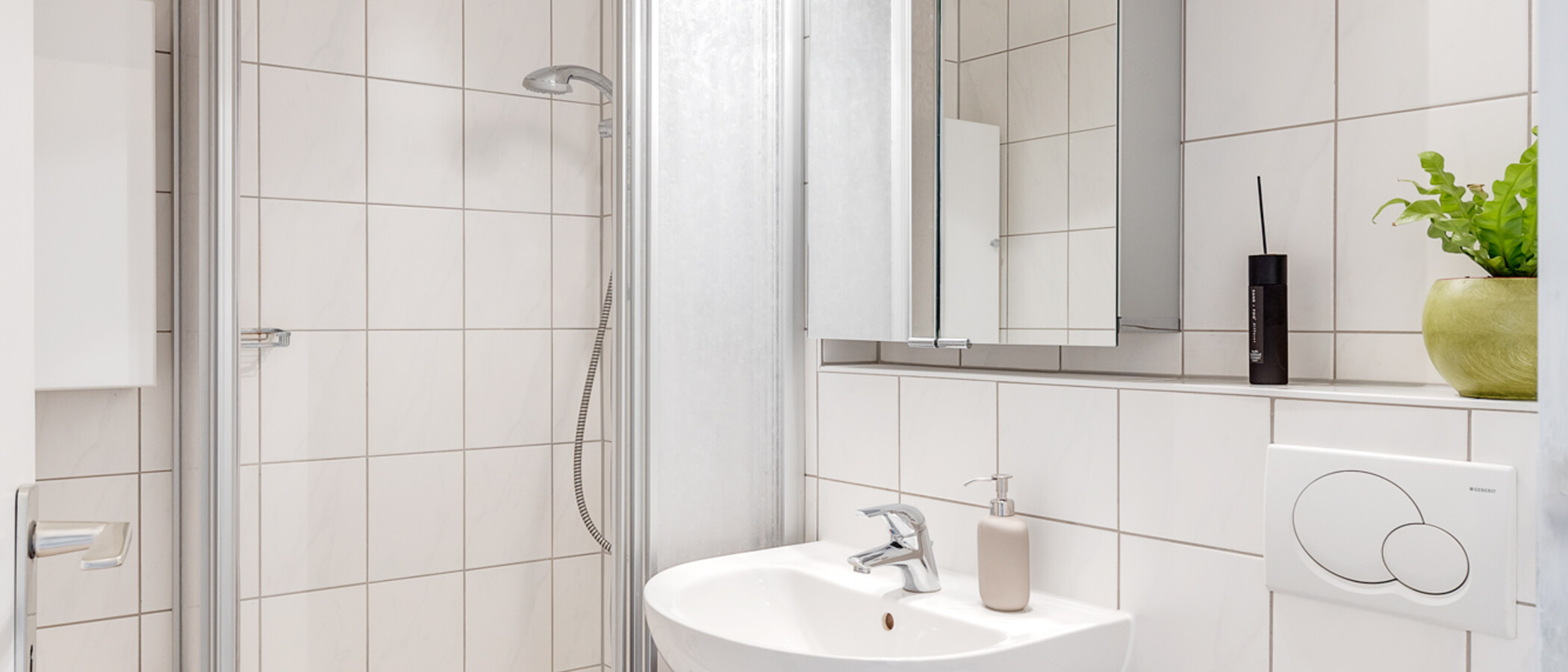 Wohnung München Neuhausen 01 Badezimmer 12838