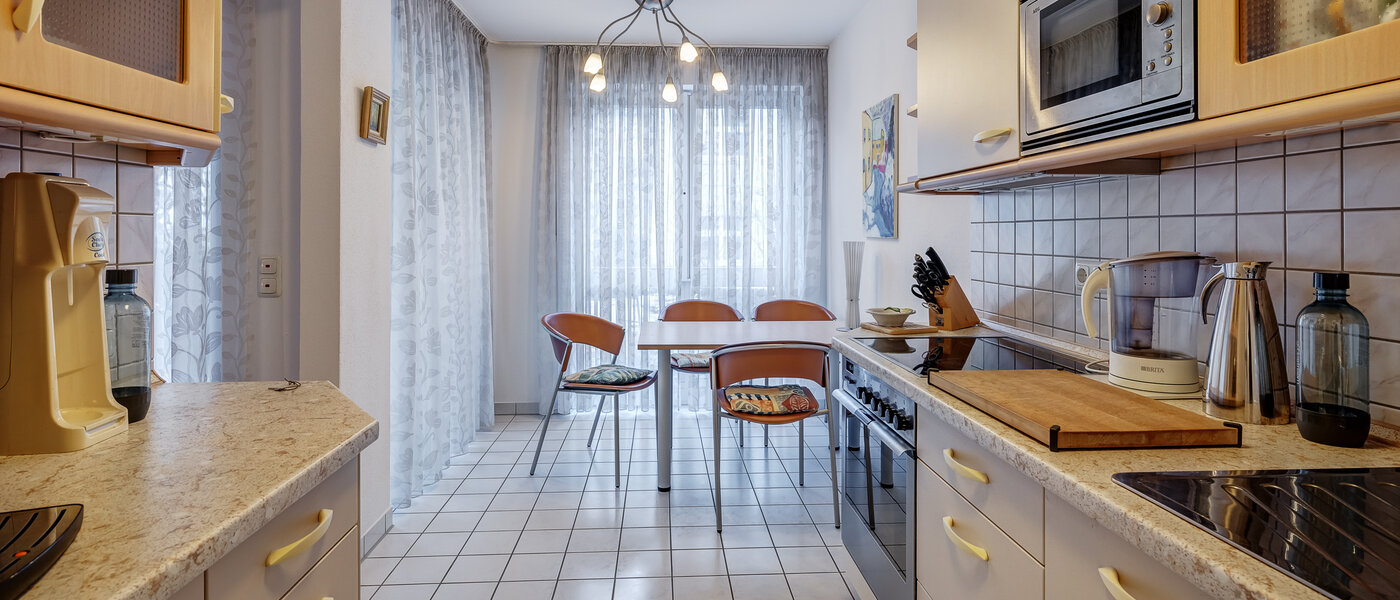 Gartenwohnung München Solln 01 Küche 12884