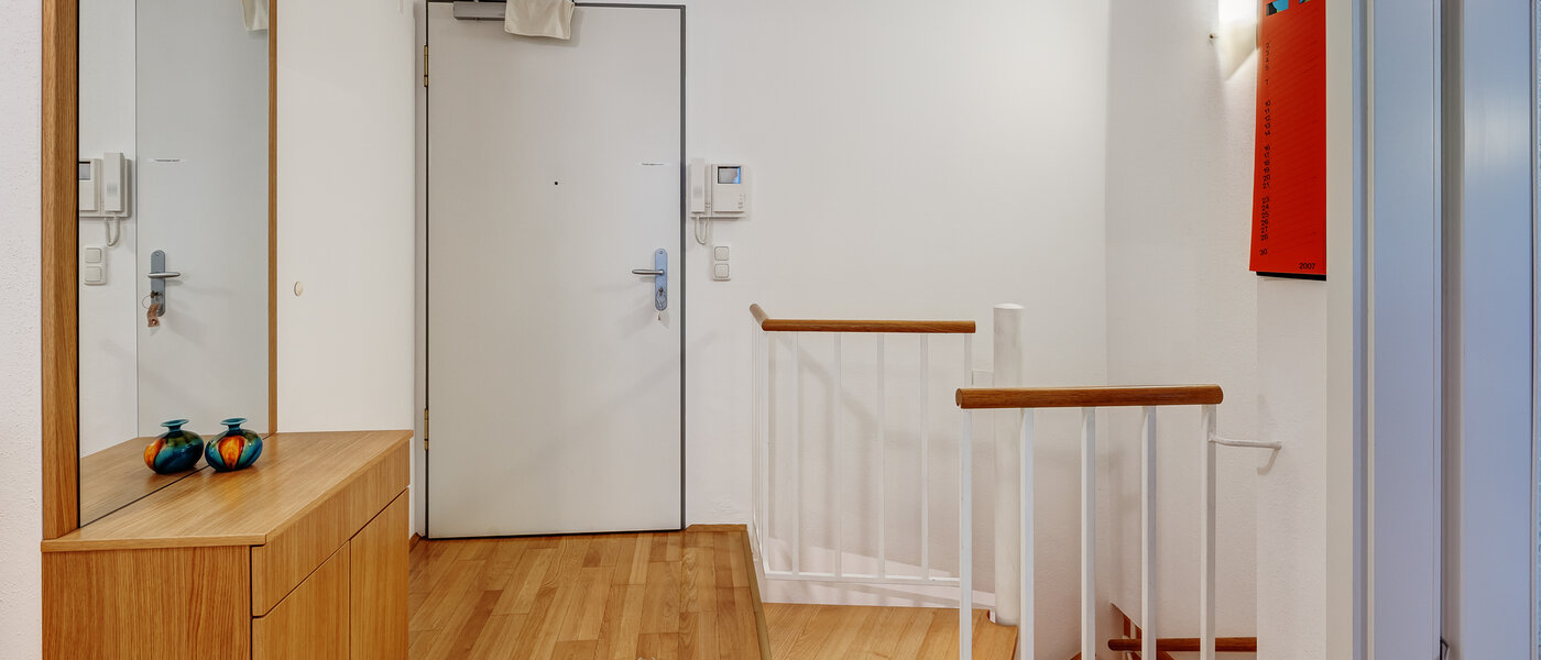 Gartenwohnung München Solln 01 Flur/Gang 12884