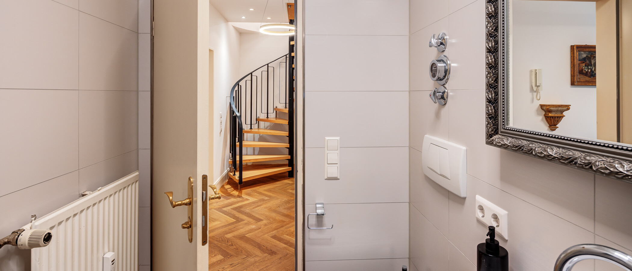 Split-Level Wohnung München Herzogpark 02 2. Badezimmer 12889