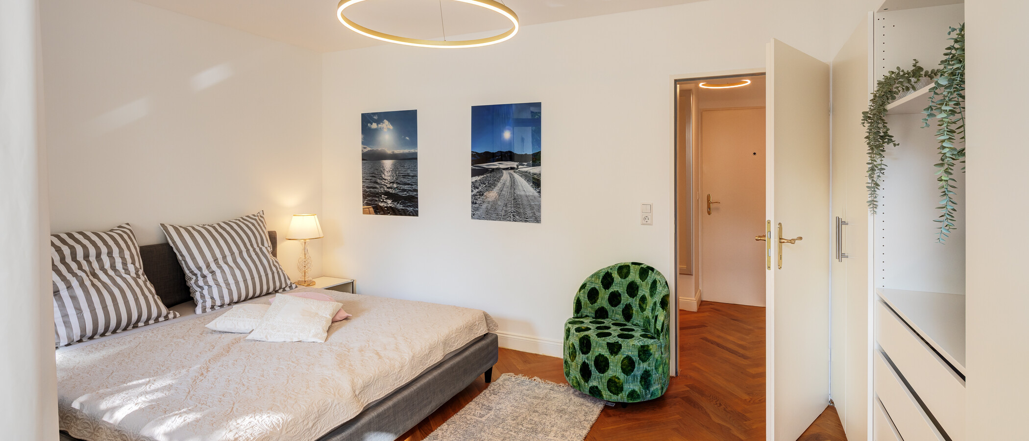 Split-Level Wohnung München Herzogpark 03 1. Schlafzimmer 12889