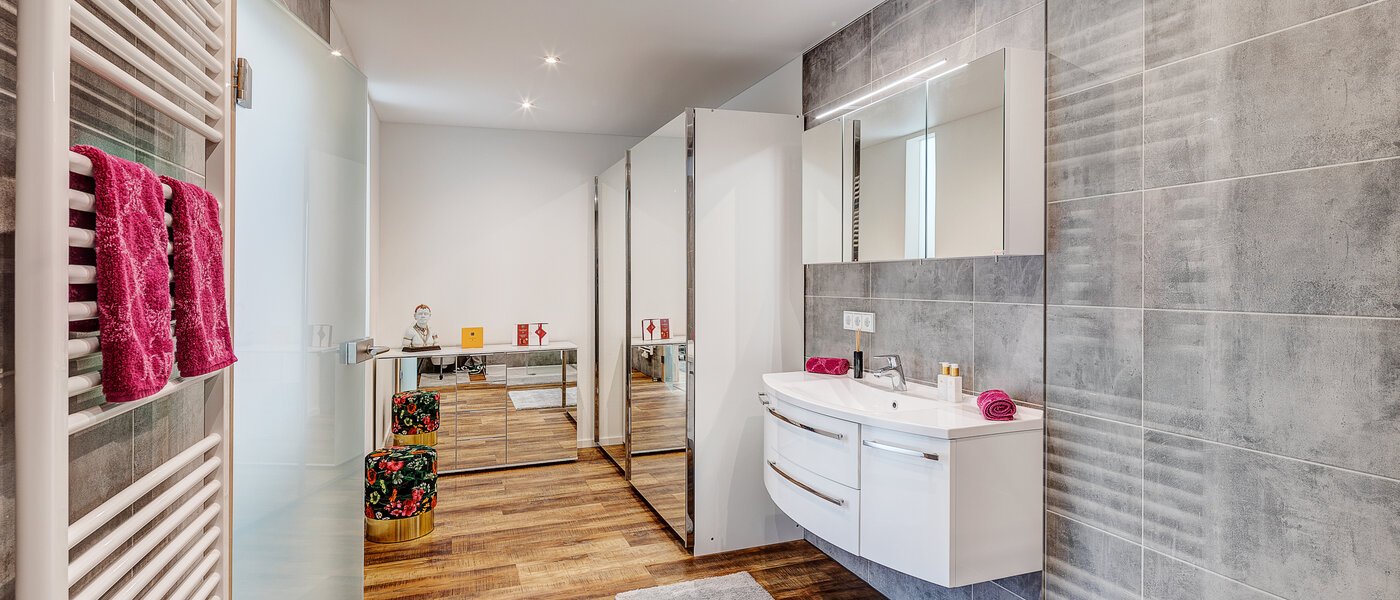 Haus Baldham 03 2. Badezimmer 12920