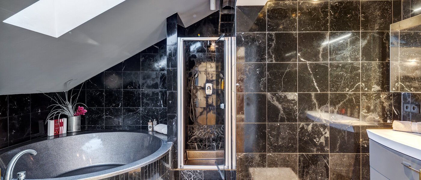 Haus Baldham 03 1. Badezimmer 12920