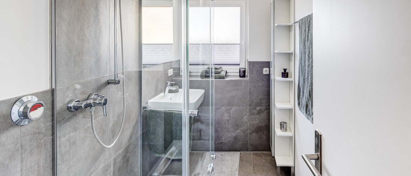 Wohnung Neuried 01 Badezimmer 12958