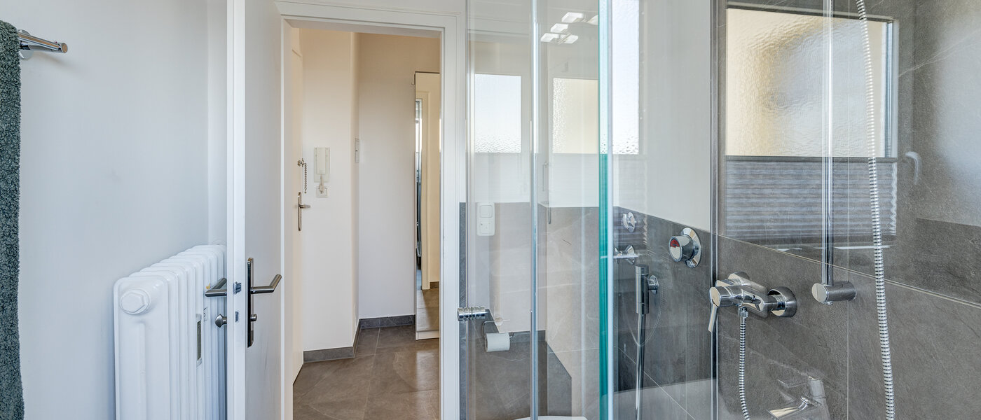 Wohnung Neuried 02 Badezimmer 12958