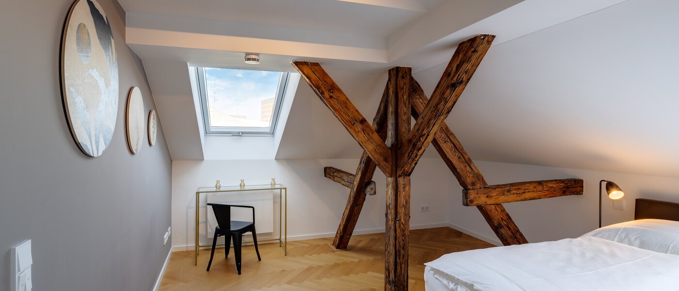 Dachgeschosswohnung München Isarvorstadt 03 1. Schlafzimmer 12963