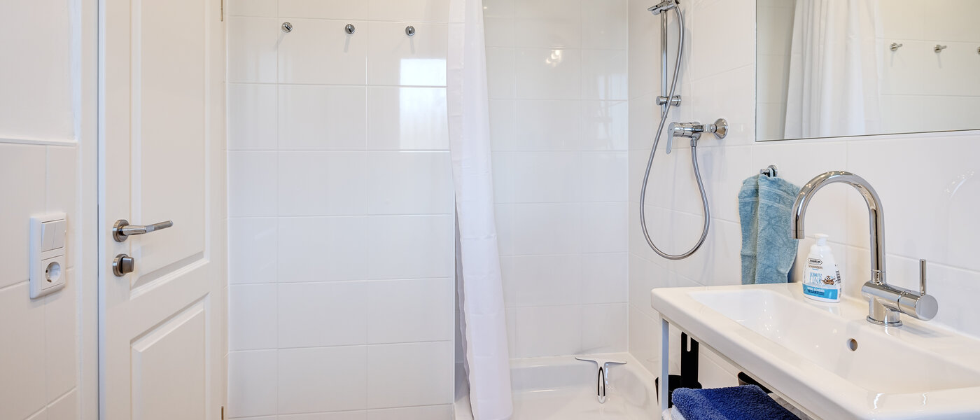 Wohnung Feldkirchen 02 Badezimmer 12971