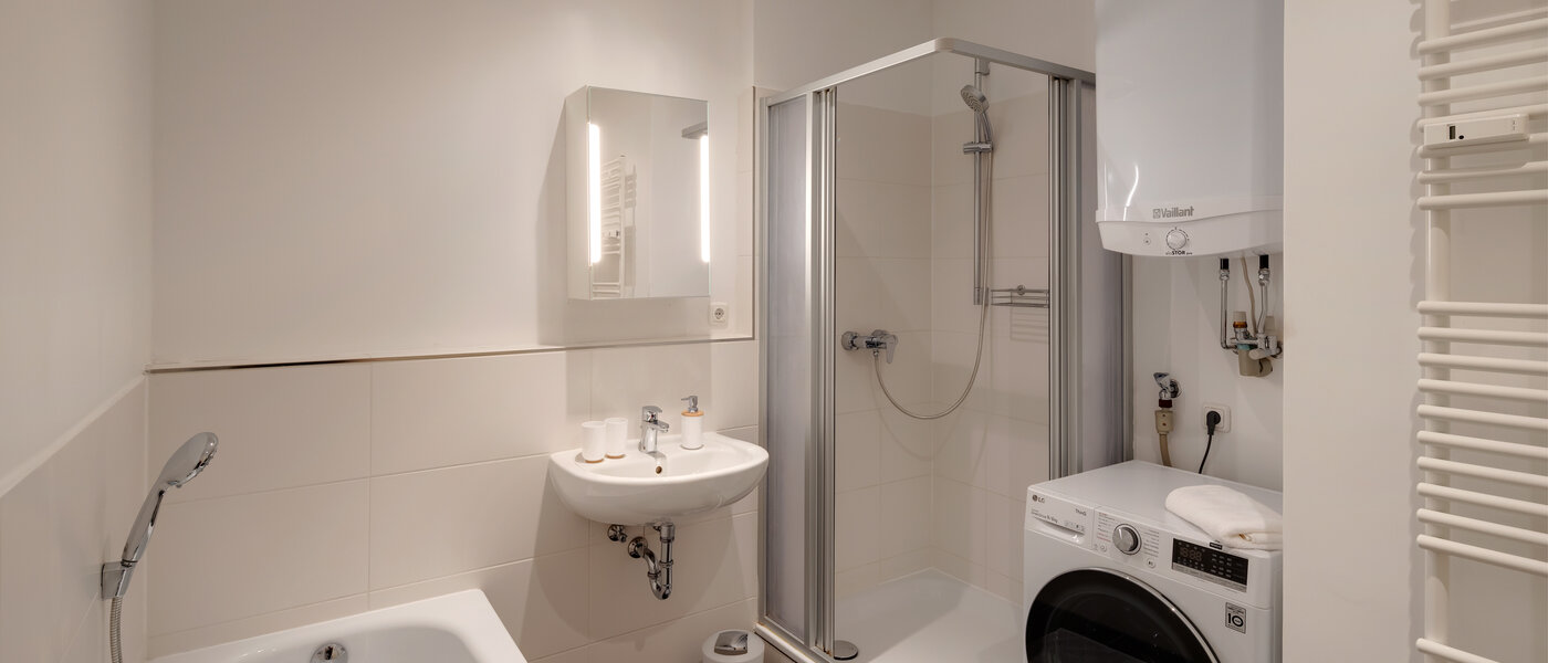 Wohnung München Haidhausen 02 Badezimmer 13030