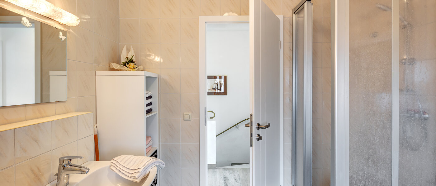 Doppelhaushälfte Maisach 03 Badezimmer 13032