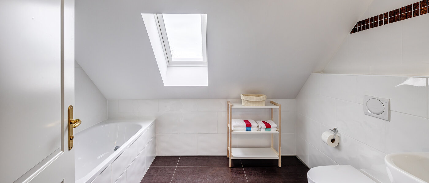 Wohnung Kottgeisering 03 Badezimmer 13040