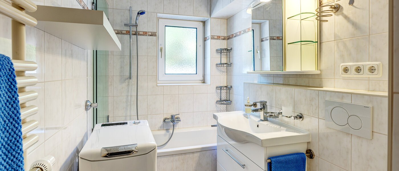 Wohnung München Parkstadt Bogenhausen 01 Badezimmer 13049