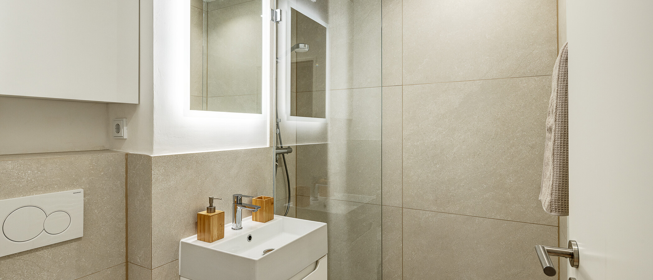 Wohnung München Nymphenburg 01 Badezimmer 13051