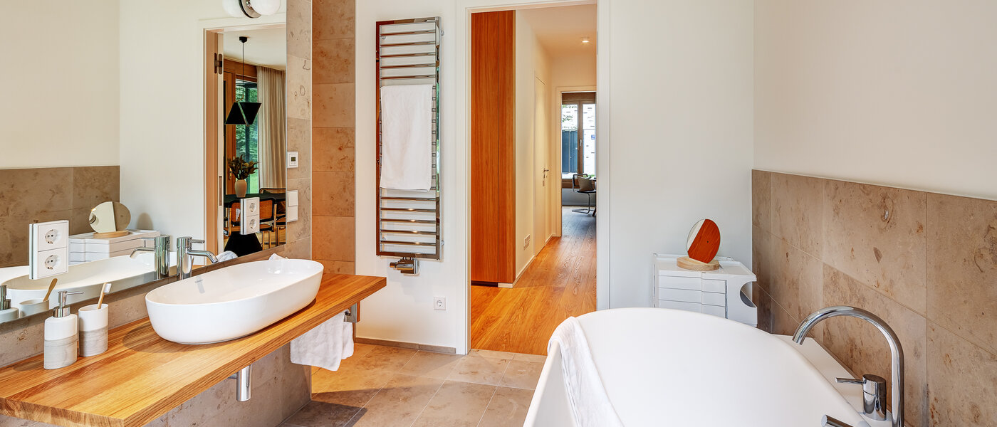 Gartenwohnung München Harlaching 07 Badezimmer 13067