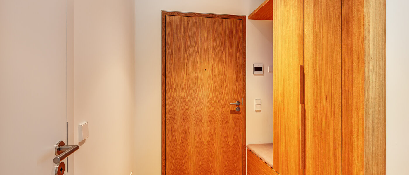 Gartenwohnung München Harlaching 01 Flur/Gang 13067