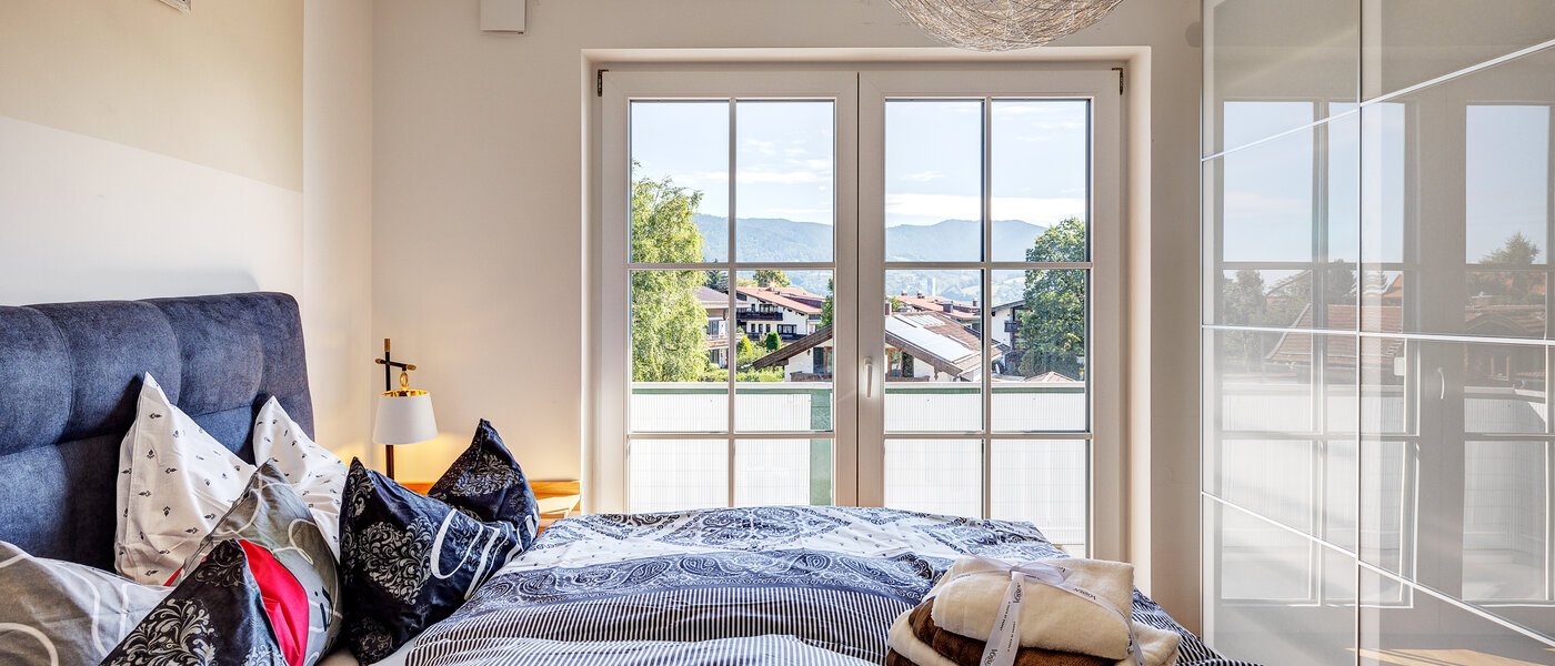 Wohnung Bad Wiessee 01 1. Schlafzimmer 13104