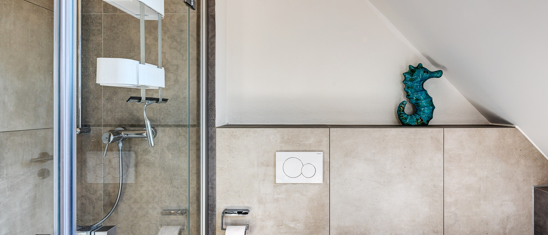 Dachgeschosswohnung München Trudering 03 Badezimmer 13137