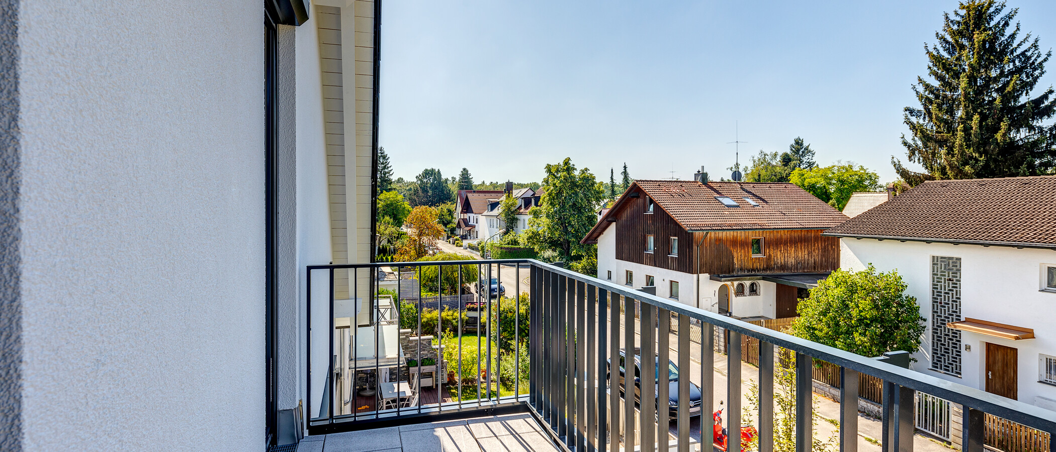 Dachgeschosswohnung München Trudering 01 Balkon 13137