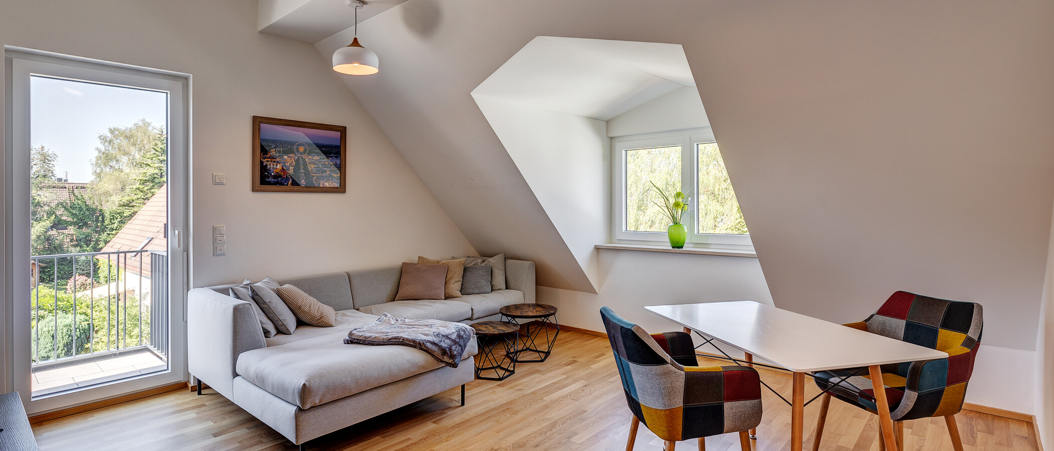 Dachgeschosswohnung München Trudering 01 Wohnbereich 13137