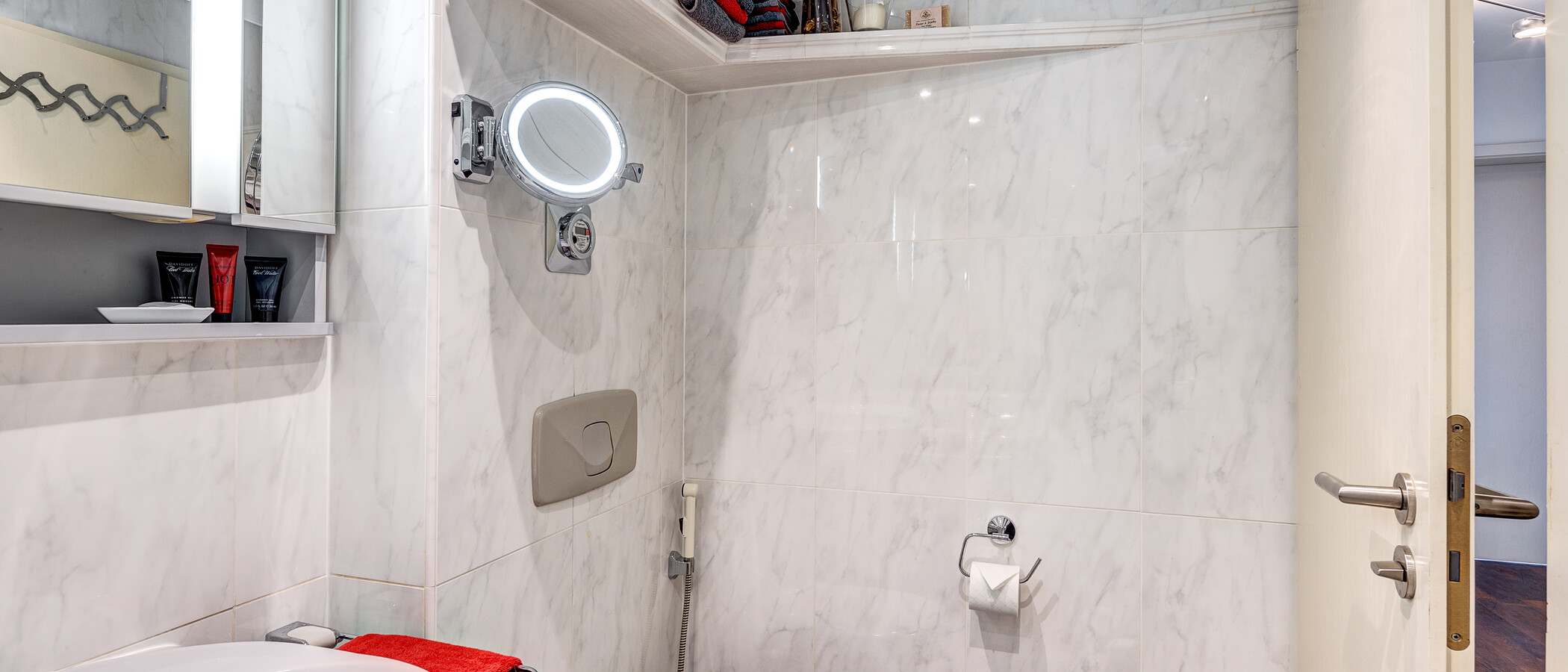 Maisonette-Galerie Wohnung Unterföhring 03 Badezimmer 13159