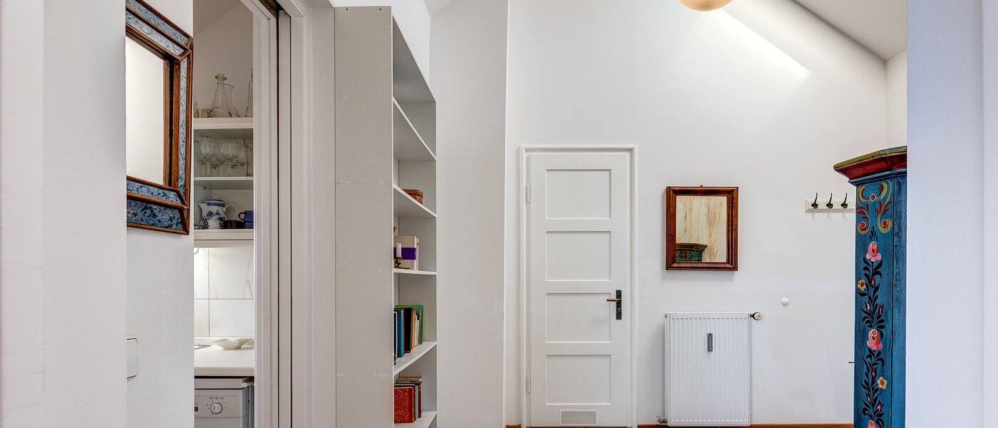 Wohnung München Schwabing (links der Leopoldstraße) 02 Flur/Gang 13164