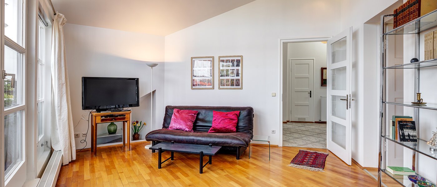 Wohnung München Schwabing (links der Leopoldstraße) 02 Wohnzimmer 13164