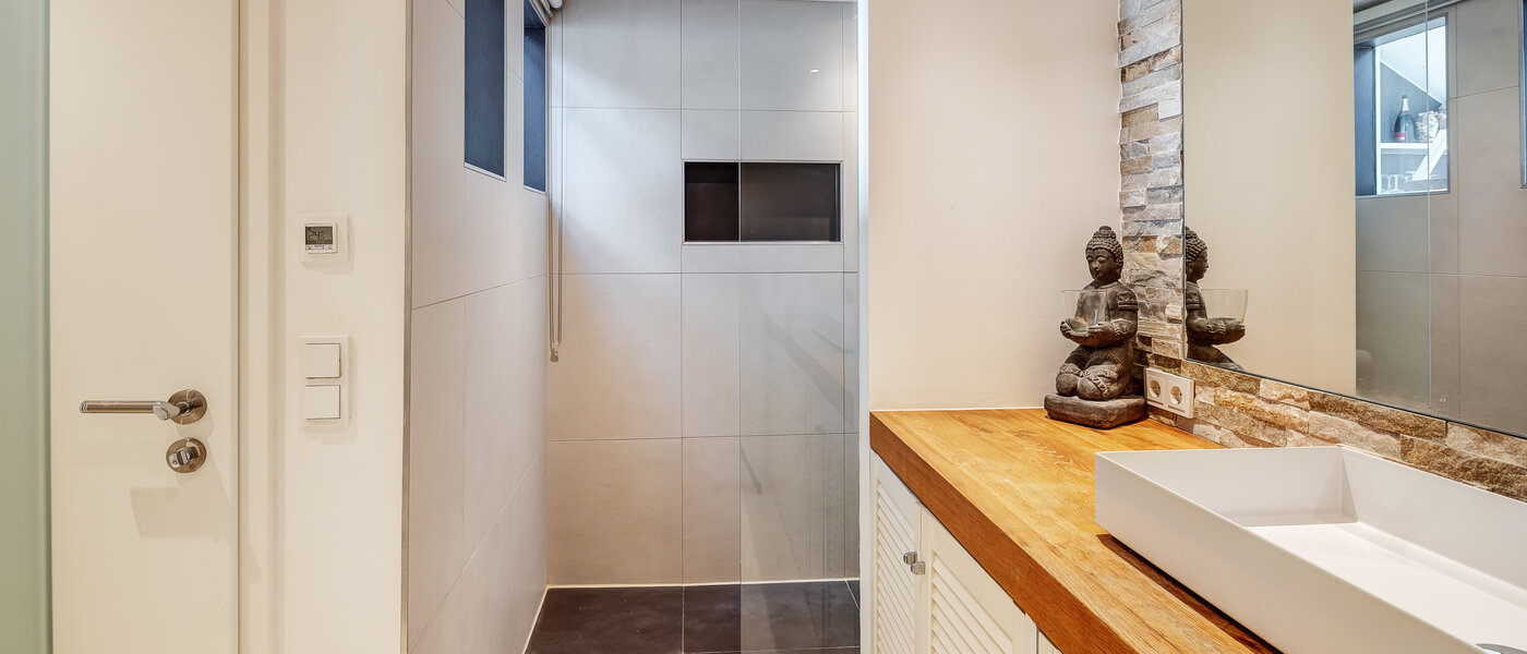 Maisonette-Galerie Wohnung München Maxvorstadt - Museumsviertel 02 Badezimmer 13166