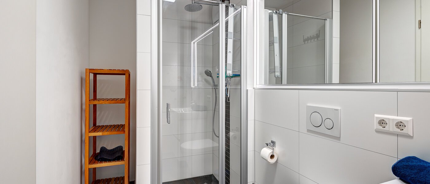 Reihenmittelhaus München Altperlach 03 1. Badezimmer 13172