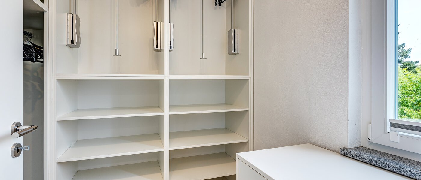 Reihenmittelhaus München Altperlach 01 Begehbarer Schrank 13172