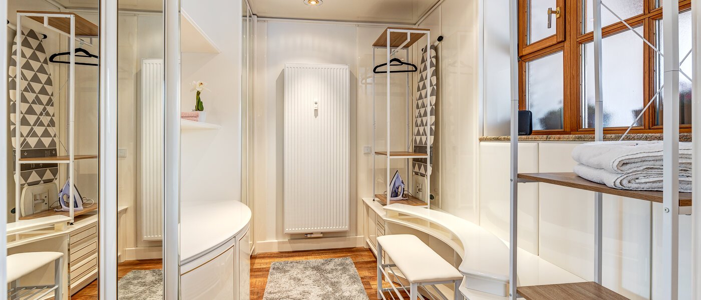 Dachgeschosswohnung Baldham 02 Begehbarer Schrank 13188