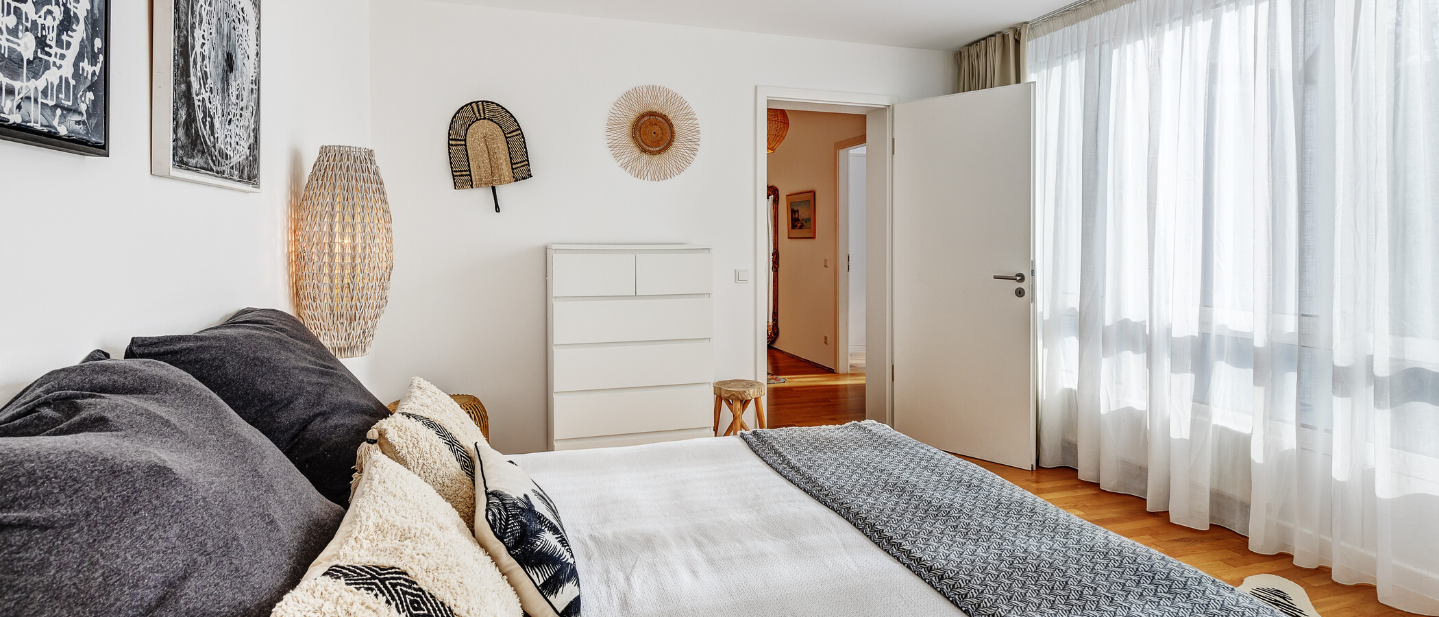 Wohnung Unterföhring 04 1. Schlafzimmer 13225