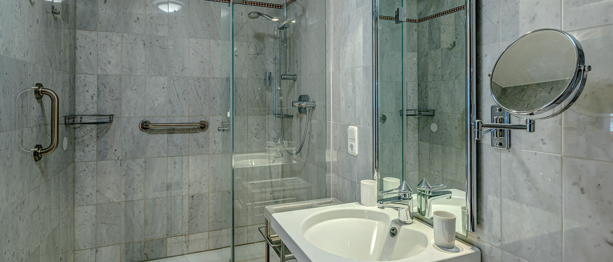 Wohnung München Altbogenhausen 01 Badezimmer 13244