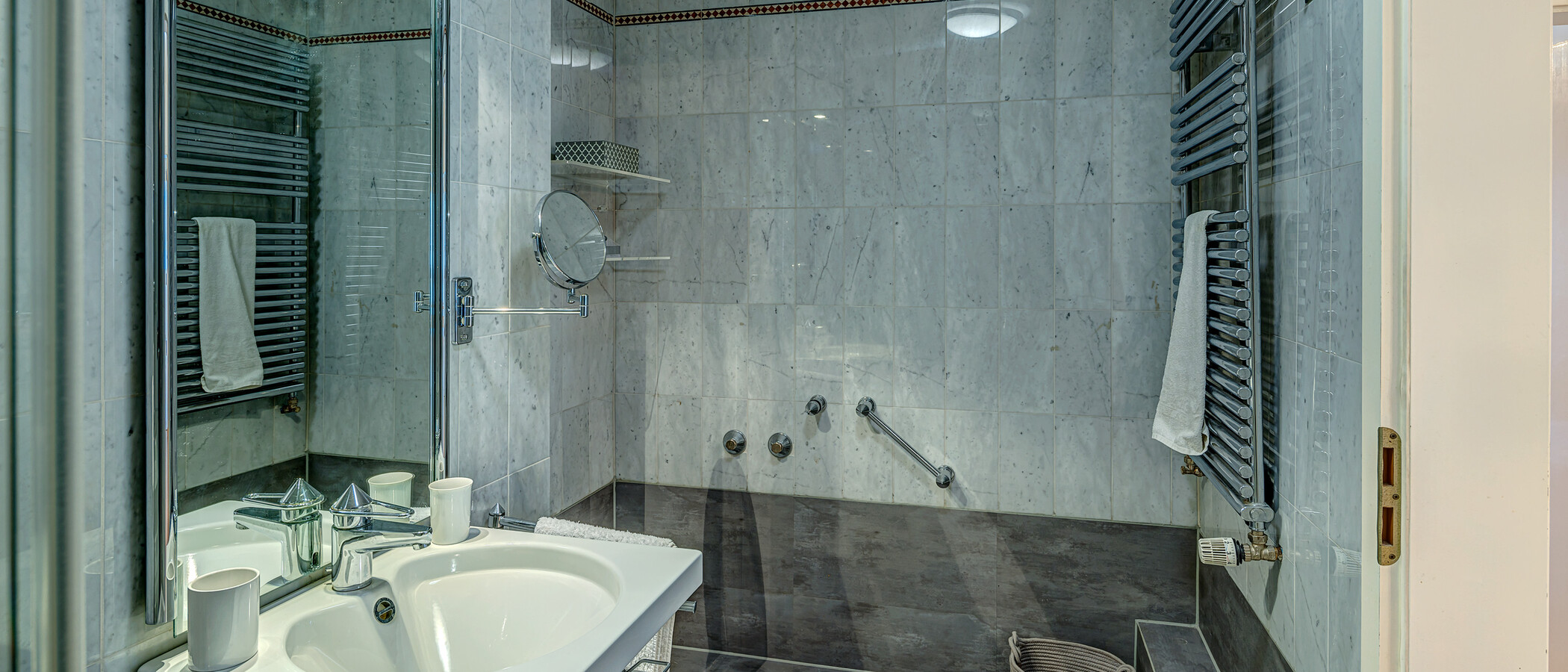 Wohnung München Altbogenhausen 03 Badezimmer 13244