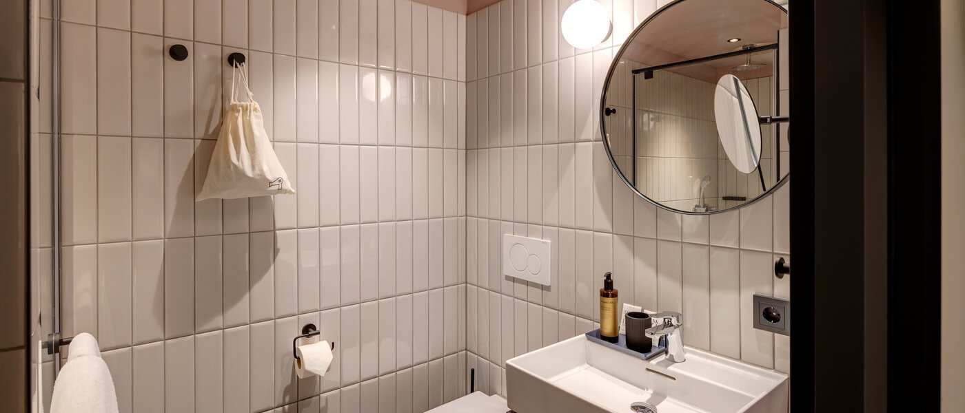 Apartment München Neuperlach 01 Badezimmer 13247